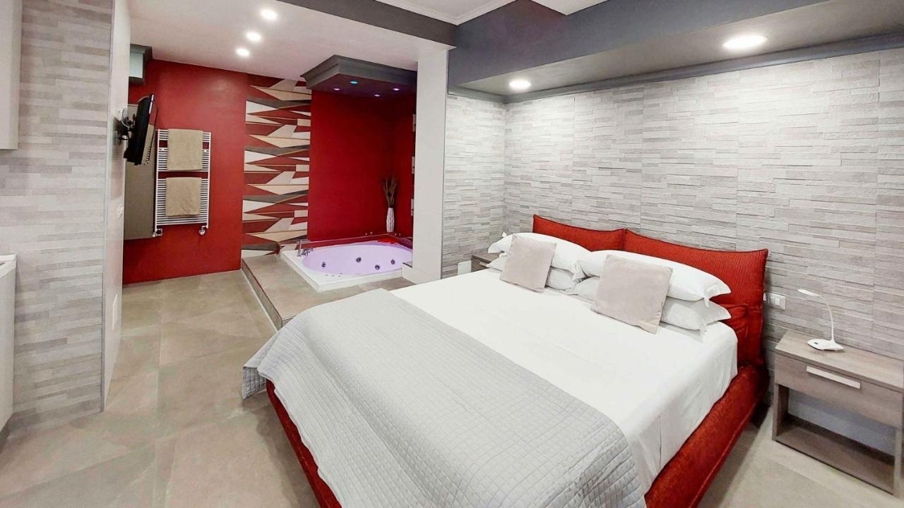 Sweet Home & Wellness Luxury Apartment Nettuno Exterior foto